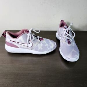 Nike Women's Athletic Shoes - White and Purple